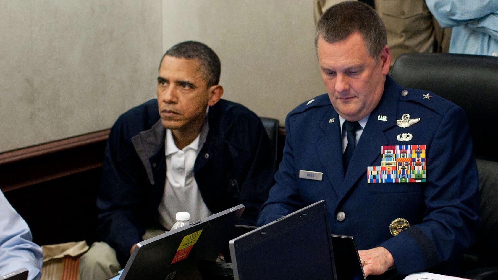 Obama sleduje naživo útok na bin Ládina